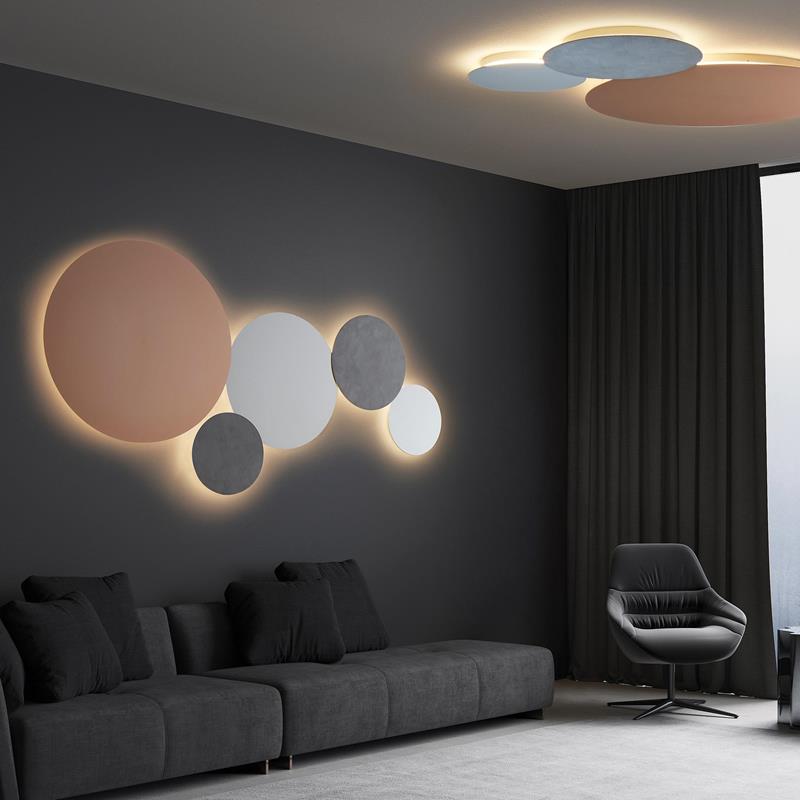 Runde LED-Wandleuchten mit Hinterleuchtung und passende Deckenleuchten, indirekte dekorative Beleuchtung
