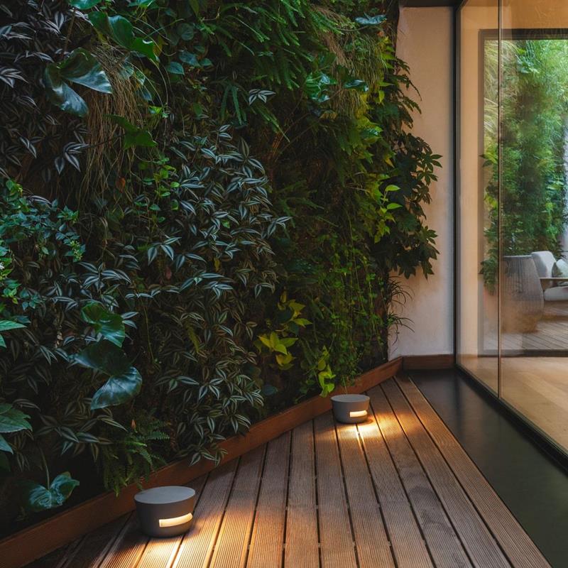 Focus sur la terrasse : une lumière agréable pour une ambiance chaleureuse